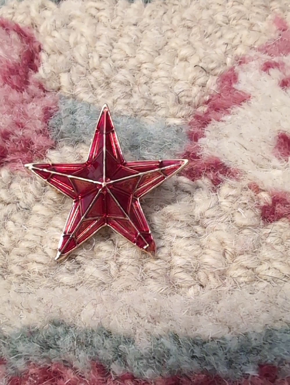 Red Star Accent Pin - Decorative Home Accent